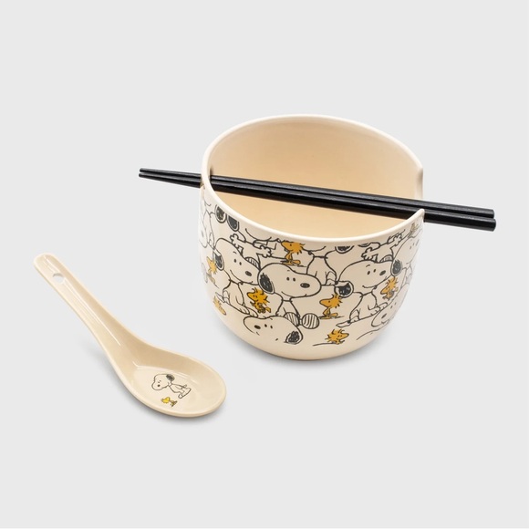 The Peanuts Snoopy And Woodstock Ramen Bowl With Chopsticks And Spoon - Picture 1 of 11
